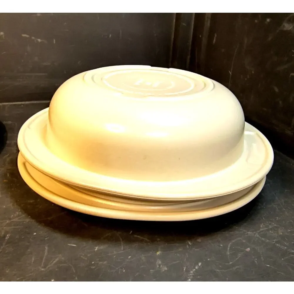 2105. Vintage Tupperware Ultra 21 Three Piece Set Classic Almond Cream Color
